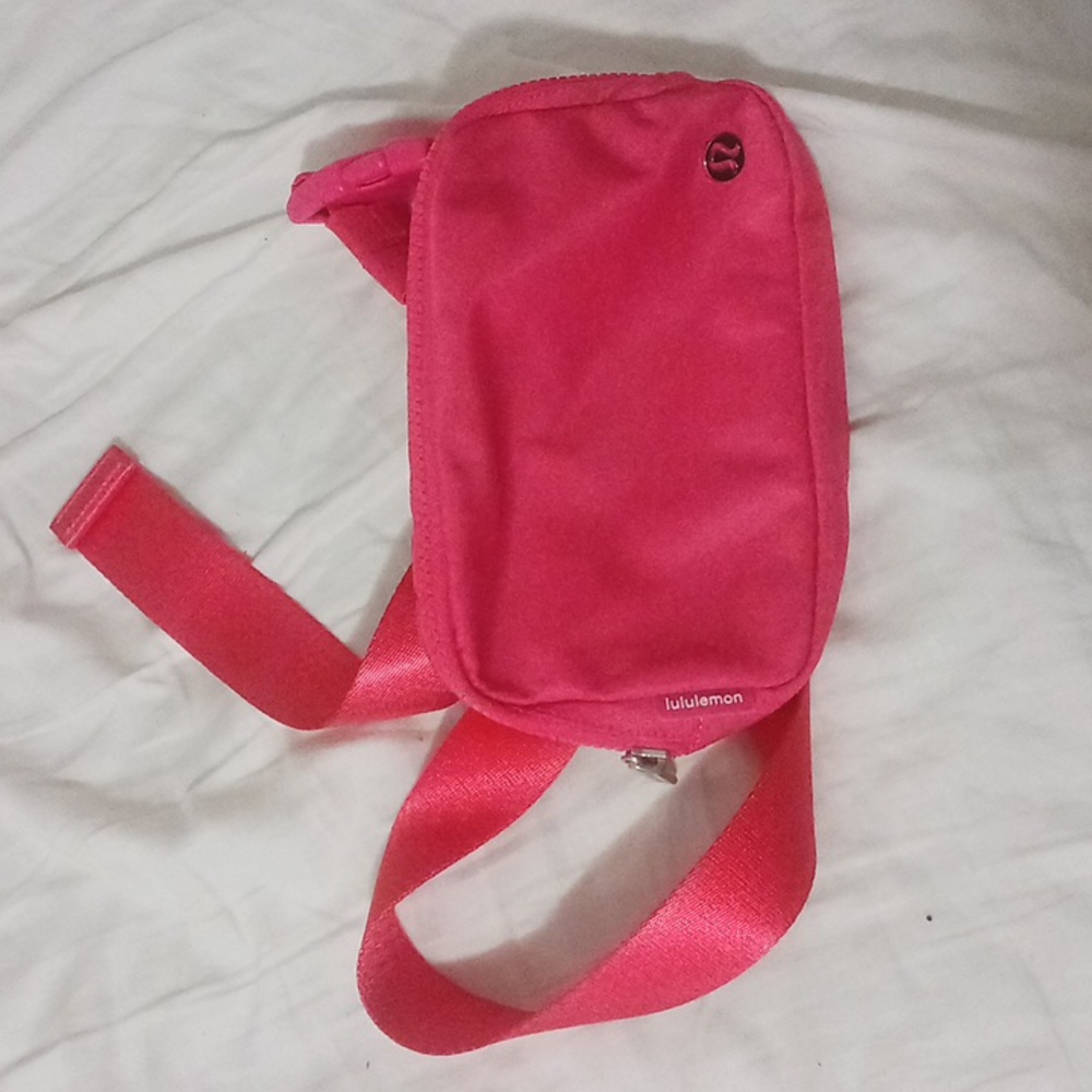 Lululemon bag